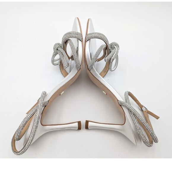 Badgley Mischka Effie Bow Stiletto Heel Sandals Women's White Size US8 EU39 - Picture 5 of 11